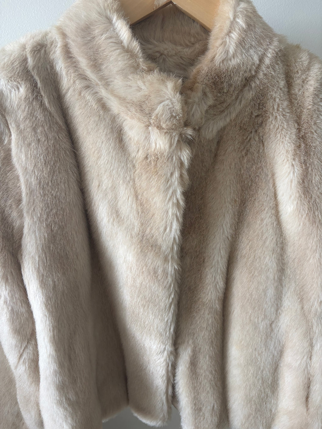 Vintage Cream Faux Fur Coat — Anne of Melbourne