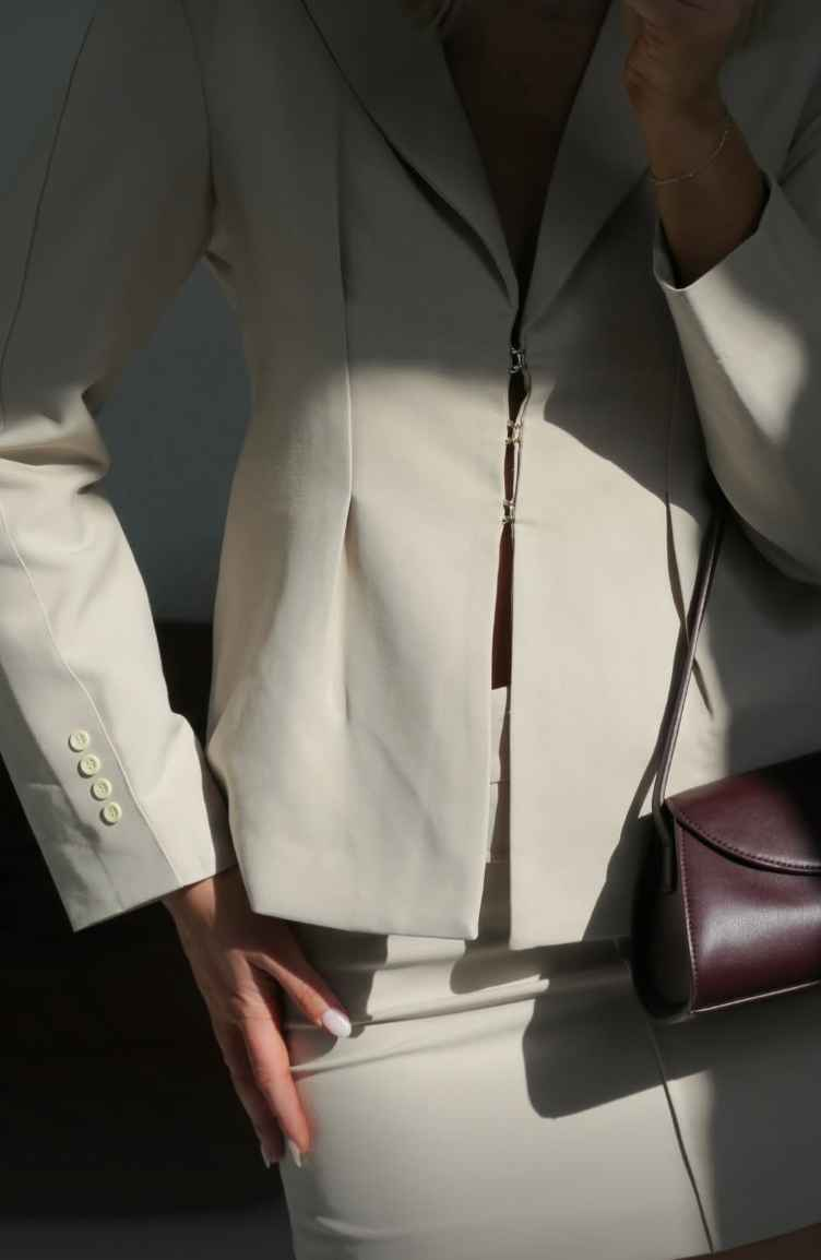 Audrey Blazer